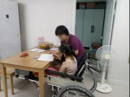 고양시, 전국 최초 통합모델 ‘발달 및 장애인가족지원센터’찾아가는 자녀 돌봄서비스 실시 기사 이미지