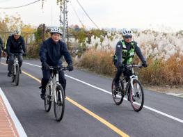 이동환 고양시장, “한강변 따라 즐기는 녹색공원…시민 위한 ‘한강라이프’ 마련” 기사 이미지