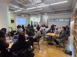 파주교육지원청,‘책·길·꿈·숲 디지털기반 학생 책쓰기 역량강화’연수 운영  기사 이미지