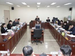고양특례시의회 예산결산특별위원회, 제3회 추가경정예산안 심의...‘상임위 심사결과 존중’ 기사 이미지