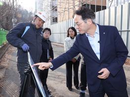 고양시, 학부모와 함께 능곡 재개발 지역 통학로 현장 점검 기사 이미지