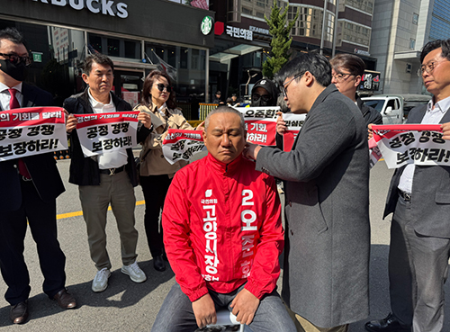 오준환 고양시장예비후보, 공천배제 항의 삭발식