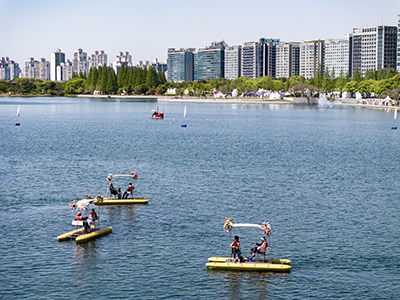 2026고양국제꽃박람회에서만 즐길 수 있는 수상꽃자전거 